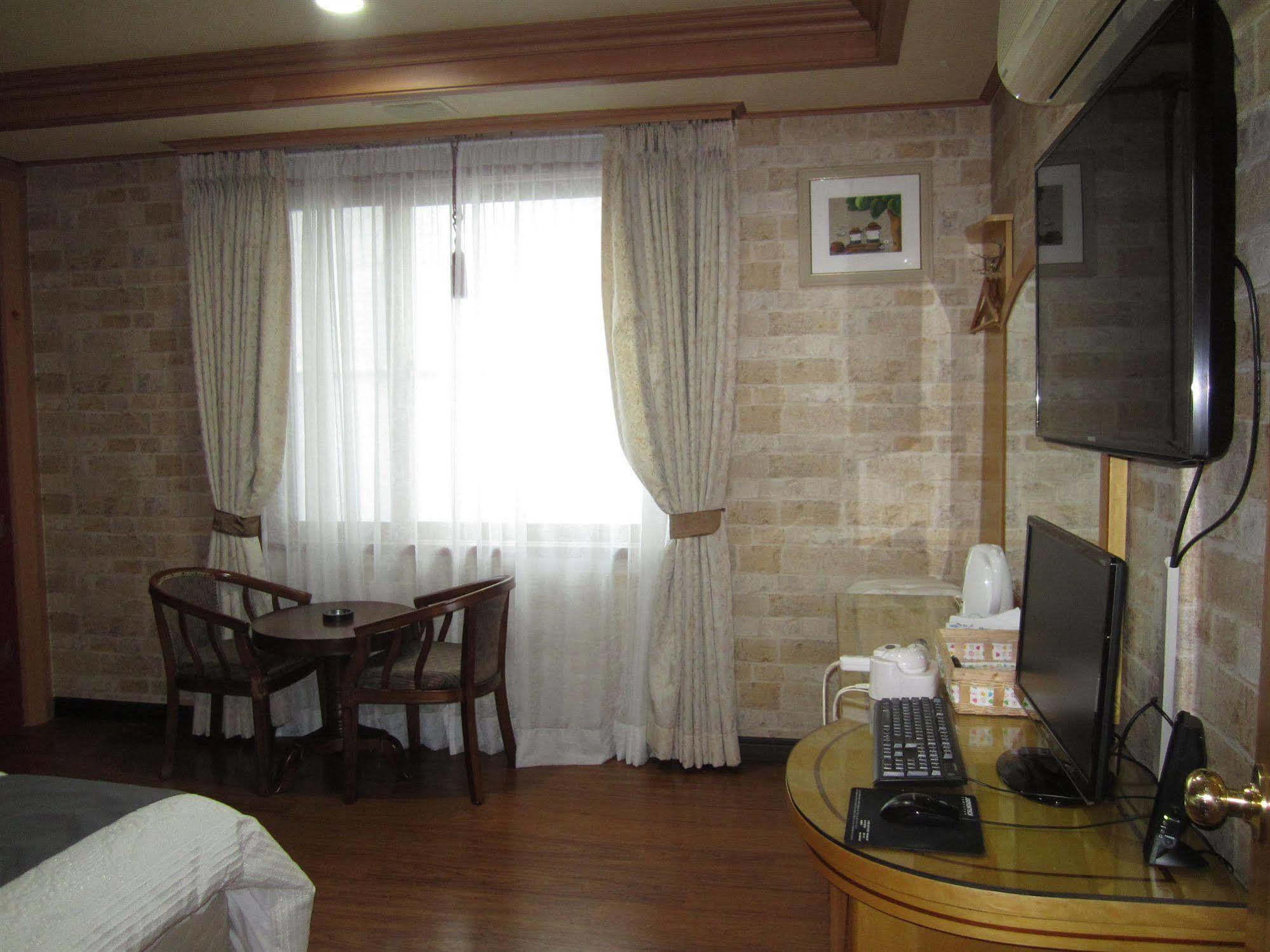 Jeju Olleh Hotel Экстерьер фото