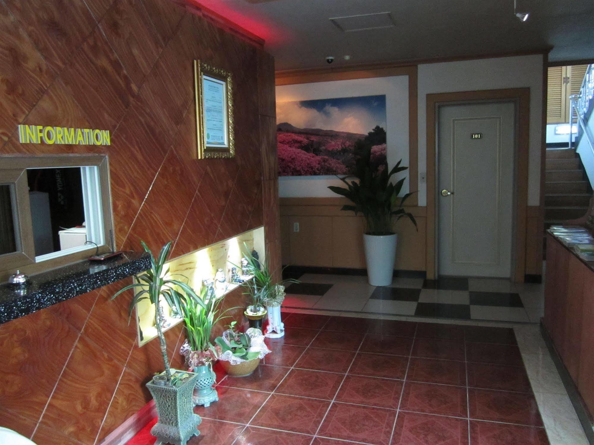 Jeju Olleh Hotel Экстерьер фото
